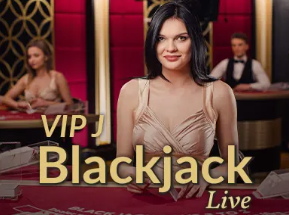 亲自带儿子训练，曲波：能不能踢职业不重要，要在足球里学做人